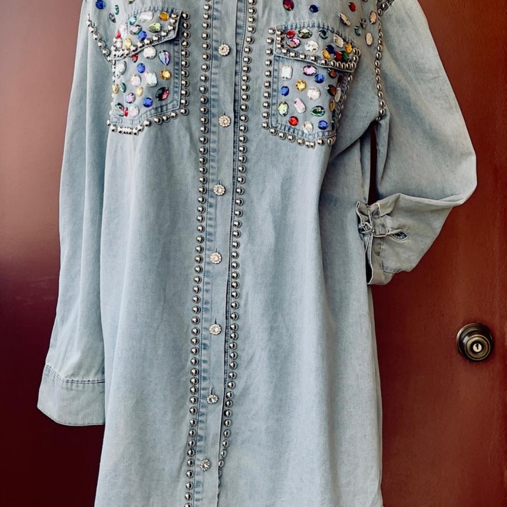 Vintage-Inspired Rhinestone Studded Denim Shirt Dress, Size:M – Statement Piece! - Picture 2 of 4